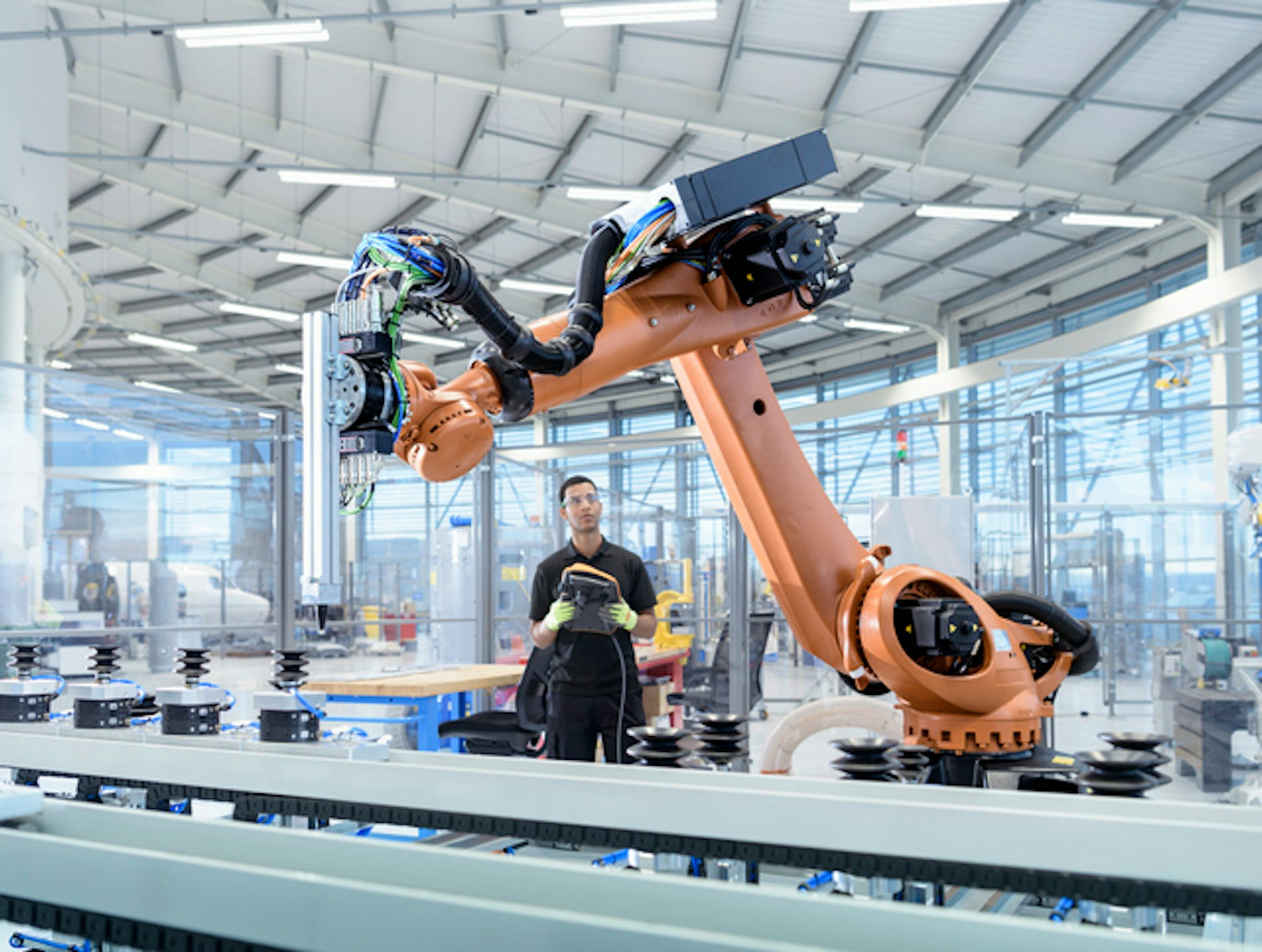 Manufacturing robotic arm